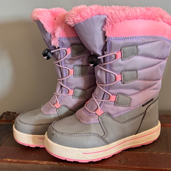 Wonder Nation 3M Insulated Pink and Gray Kids Boots - Picture 5 of 7
